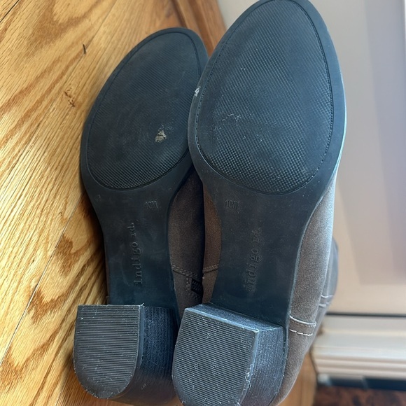 Brown tall boots - Picture 3 of 7